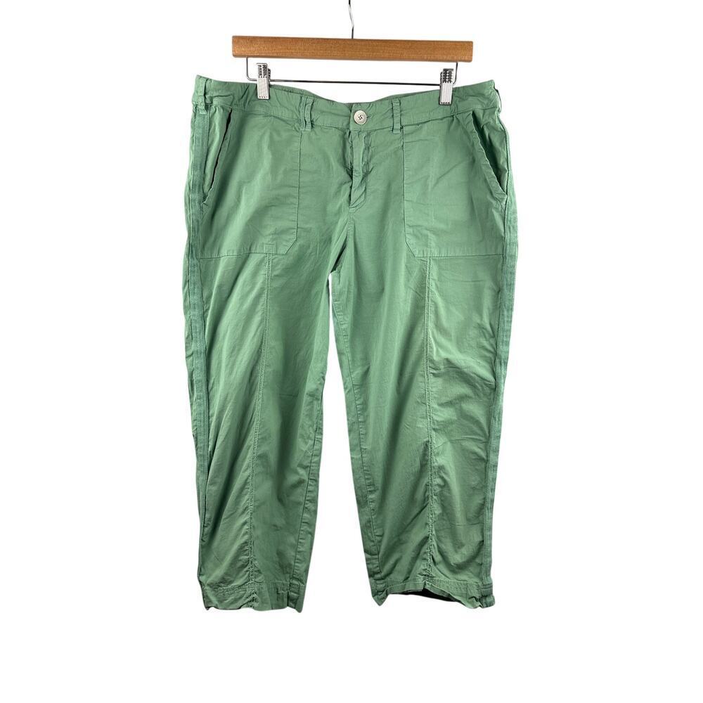 Women’s Fresh Produce XXL Sage Green Cargo Capris